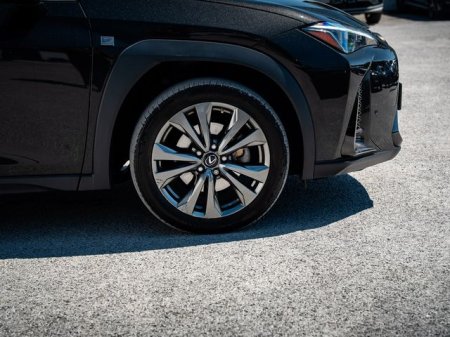 2023 Lexus UX - photo 4