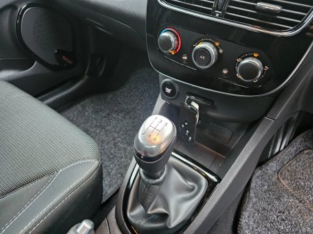 2019 Renault Clio - photo 13
