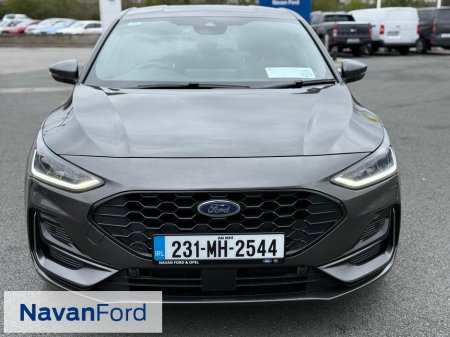 2023 Ford Focus - photo 2