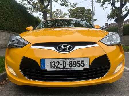 2013 Hyundai Veloster - photo 2