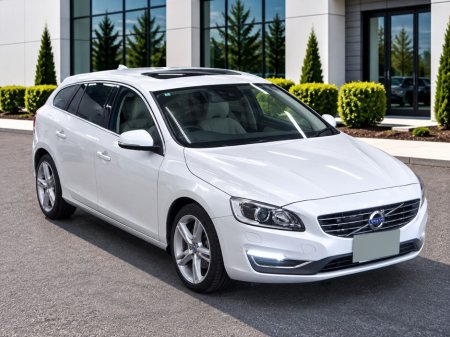 2018 Volvo V60 2.0 D4 (SUNROOF) 190BHP AUTOMATIC **HIGH SPEC / ADAPTIVE CRUISE CONTROL / BLIND SPOT ASSIST / ELECTR