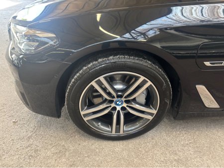 2023 BMW 5-Series - photo 12