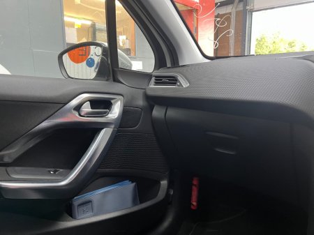 2017 Peugeot 2008 - photo 15