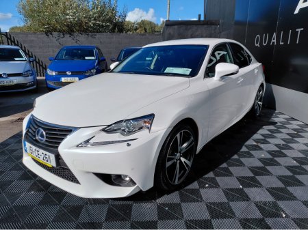2015 Lexus IS - photo 4