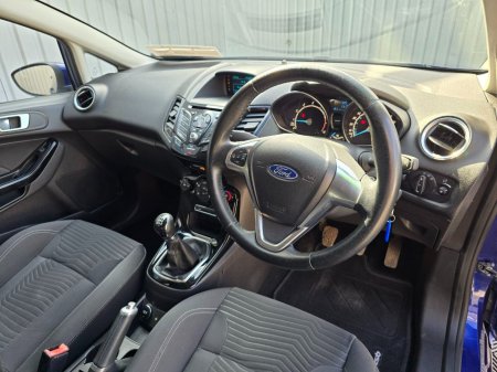 2015 Ford Fiesta - photo 11
