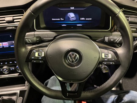 2019 Volkswagen Golf - photo 17