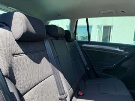 2020 Volkswagen Golf - photo 18