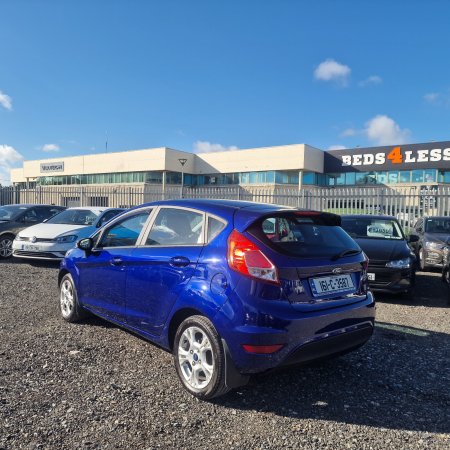 2016 Ford Fiesta - photo 3