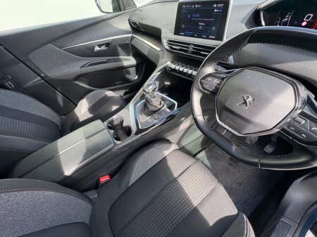 2021 Peugeot 3008 - photo 5
