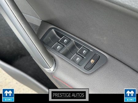 2020 Volkswagen Golf - photo 30