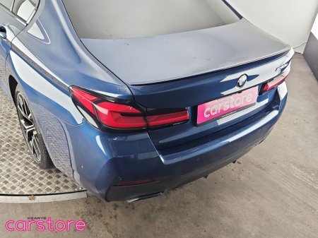 2021 BMW 5-Series - photo 15