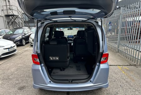 2016 Honda Freed - photo 10