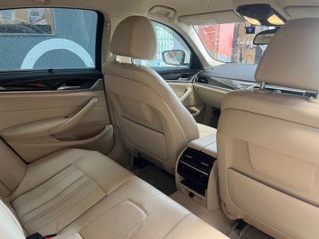 2017 BMW 5-Series - photo 18