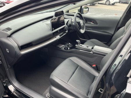2025 Toyota Prius - photo 6