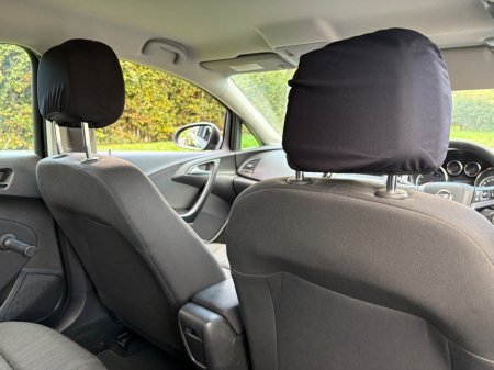 2011 Opel Astra - photo 9