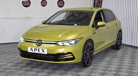 2021 Volkswagen Golf - photo 2