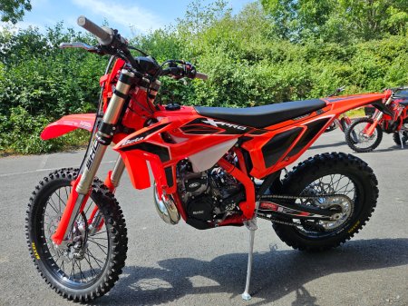 2027 BETA Enduro - photo 10