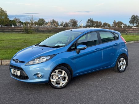 2012 Ford Fiesta - photo 2