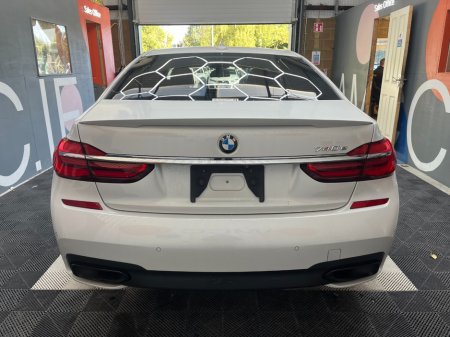 2017 BMW 7-Series - photo 4
