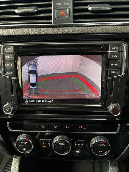 2017 Volkswagen Jetta - photo 17