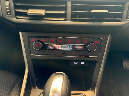 2021 Volkswagen Polo - photo 24