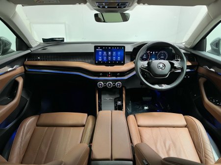 2024 Skoda Superb - photo 2