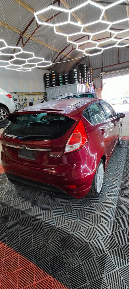 2014 Ford Fiesta - photo 33