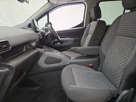 2025 Peugeot e-Rifter - photo 4