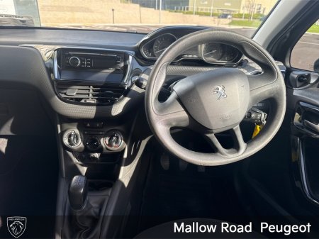2017 Peugeot 208 - photo 4