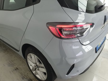 2025 Renault Clio - photo 38