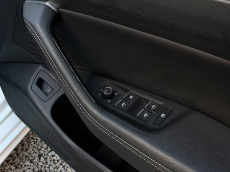 2018 Volkswagen Passat - photo 25