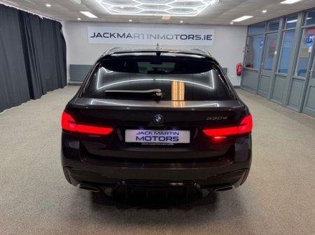 2022 BMW 5-Series - photo 12