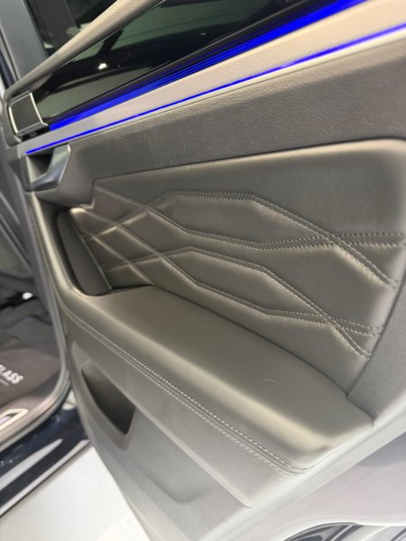 2023 Volkswagen Touareg - photo 24
