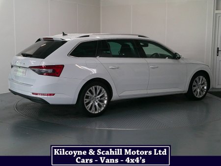 2022 Skoda Superb - photo 7