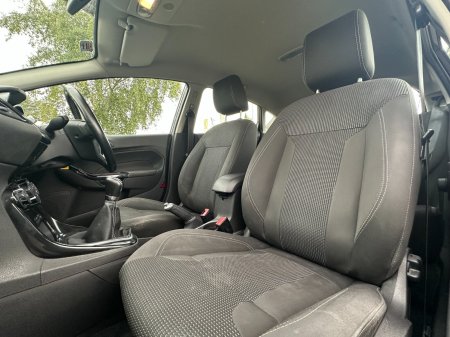 2017 Ford Fiesta - photo 15