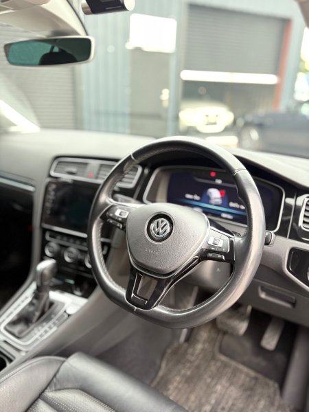 2019 Volkswagen Golf - photo 7