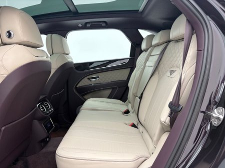 2022 Bentley Bentayga - photo 17