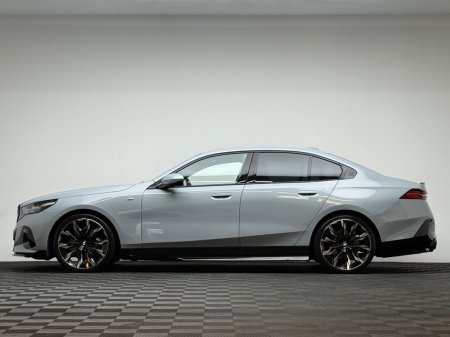 2023 BMW i5 - photo 4
