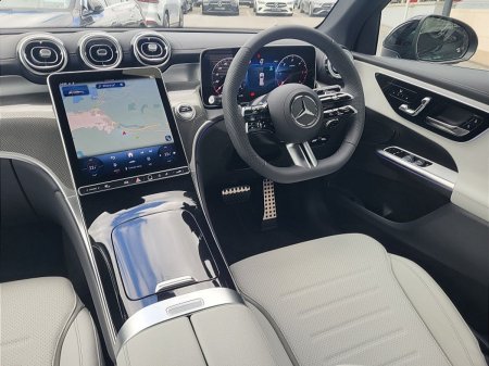 2027 Mercedes-Benz GLC - photo 10