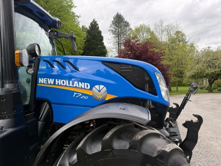 2025 New Holland T7.210 - photo 7
