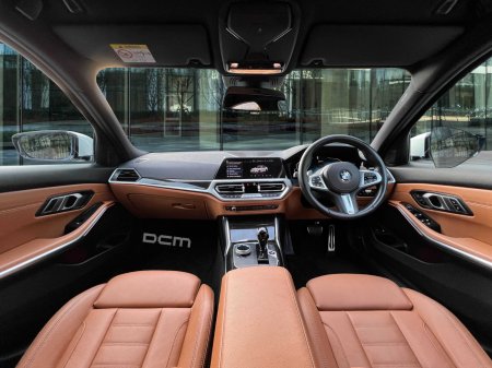 2022 BMW 3-Series - photo 11