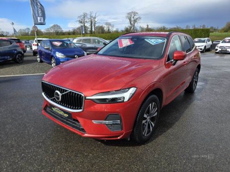 2022 Volvo XC60 Momentum
