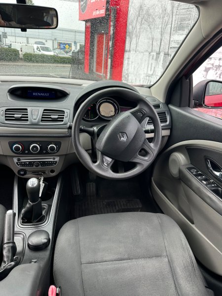 2012 Renault Fluence - photo 18
