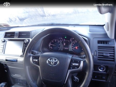 2018 Toyota Land Cruiser - photo 10