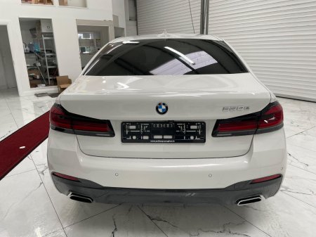 2021 BMW 5-Series - photo 4