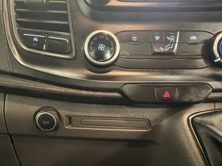 2021 Ford Transit - photo 21