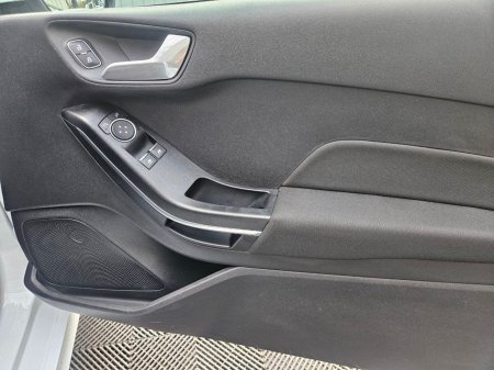 2019 Ford Fiesta - photo 18
