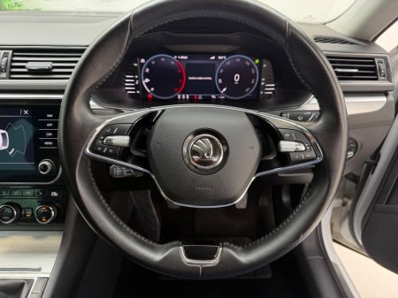 2022 Skoda Superb - photo 34