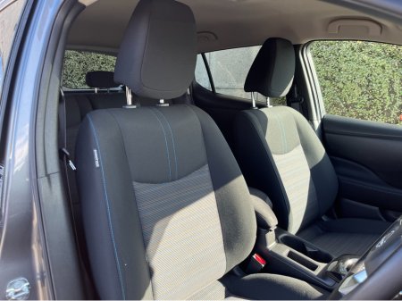 2024 Nissan Leaf - photo 10