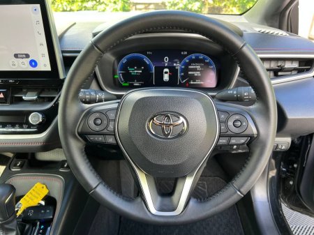 2025 Toyota Corolla - photo 4